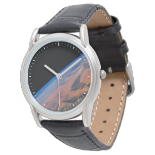 Montre L'Afrique Du Nord Et Le Vaste Désert Libyen.