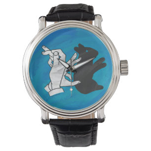 Montre Lapin ombre sur fond bleu