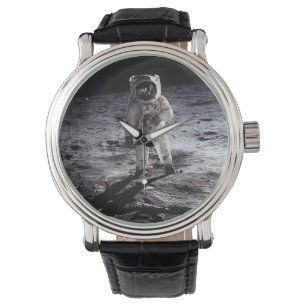 Montre L'astronaute sur la Lune