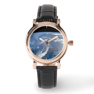 Montre Le canal de Panama.