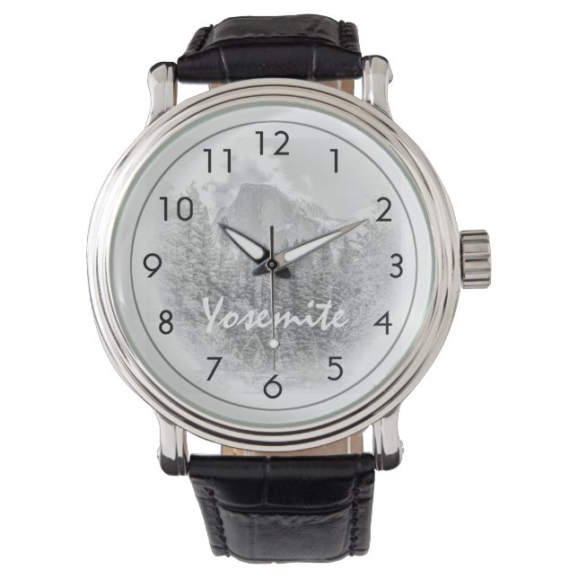 Montre Le demi-dôme de Yosemite en hiver avec Yosemite Te (devant)