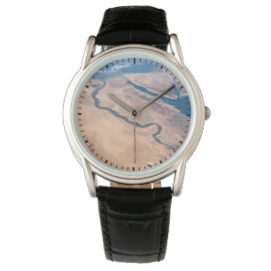 Montre Le Nil, La Mer Rouge Et La Mer Méditerranée.