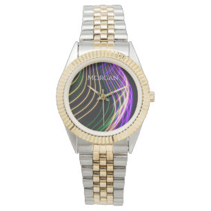 Montre Lumière courbée colorée sur le noir, do-it-yoursel