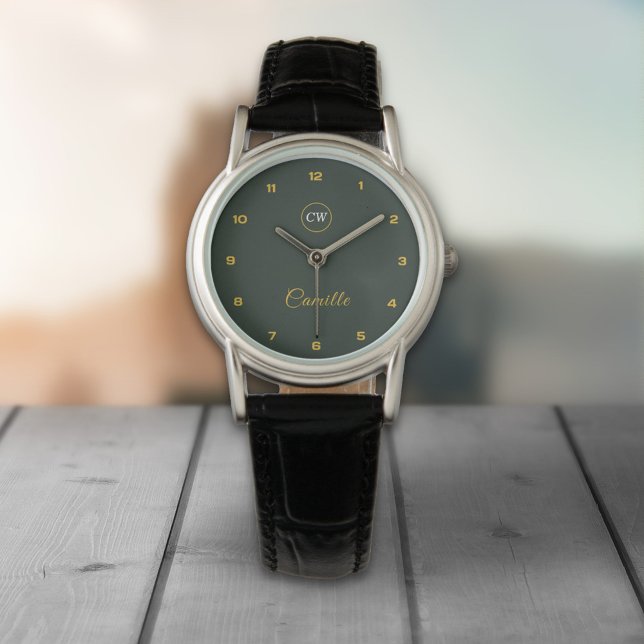 Montre Monogramme élégante Or et Vert Forêt (Monogram Stylish Gold & Forest Green Watch)