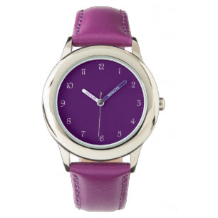Montre Numéros De Script Blanc Sur Les Enfants Violets Pe