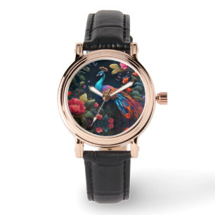 Montre Peacock dans un jardin Rose coloré