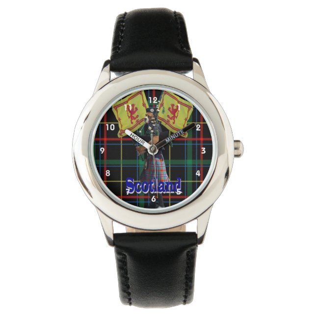 Montre Piper écossais sur tartan (devant)
