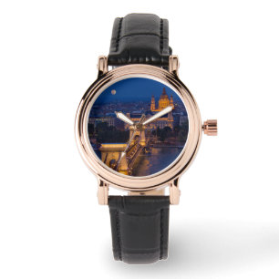 Montre Pont de chaîne et Pleine lune de nuit