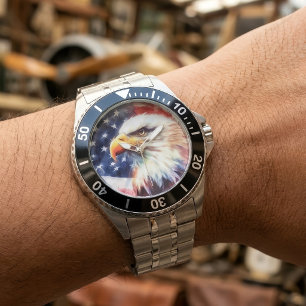 Montre Portrait majestueux de l'aigle américain avec le d
