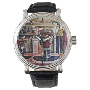 Montre Raseur-coiffeur avec le support de manteau