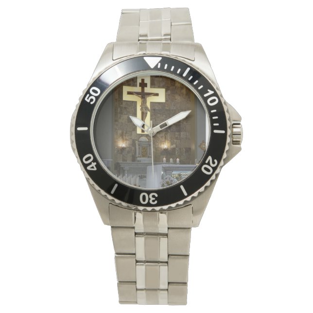MONTRE REGARDER - TRAVERSER À L'ÉGLISE (devant)