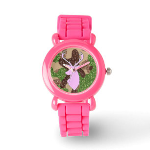 Montre rose de camo de cerfs communs et de parties