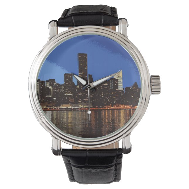 Montre Skyline de New York la nuit... (devant)