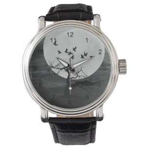 Montre Spooky Ravens Flying Against the Full Moon