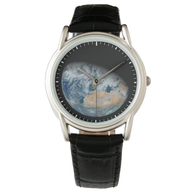 Montre Terre Montrant L'Afrique Du Nord Et L'Europe Du Su (devant)