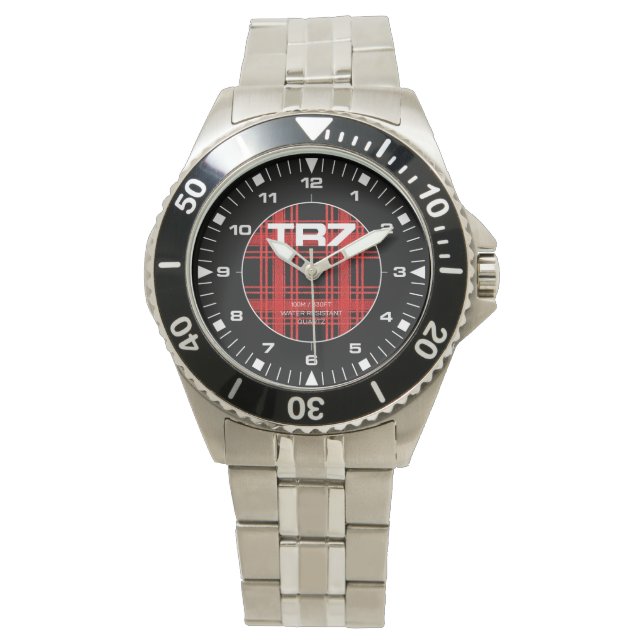 Montre Triumph TR7 - Détail du tartare rouge - Divers Wat (devant)