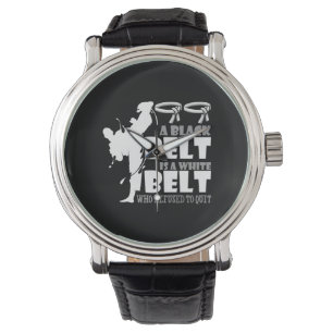 Montre Une Ceinture Noire Est Une Ceinture Blanche Qui A
