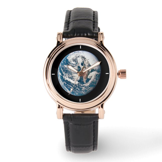 Montre Une Terre Tirée De L'Appareil Spacecraft Apollo 10 (Recto)