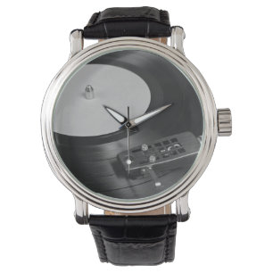 Montre Vinyl Record Lecture sur un Tourne-disque Aperçu