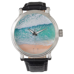 Montre Vue aérienne des vagues Turquoises, des gens march