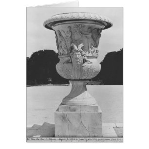 Monumental vase