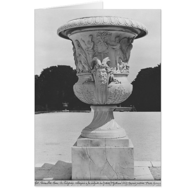 Monumental vase (Front)