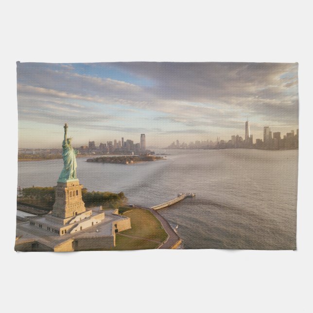 Monuments | Statue of Liberty Kitchen Towel (Horizontal)