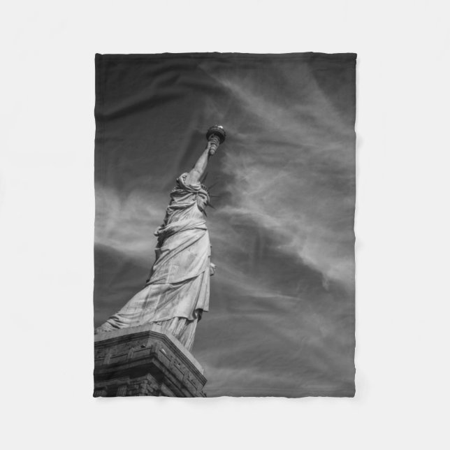 Monuments | Statue of Liberty Manhattan NYC Fleece Blanket (Front)