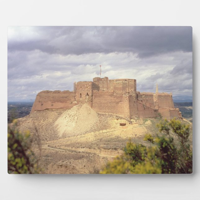 Monzon Castle, where King James spent his infancy, Plaque (Front)