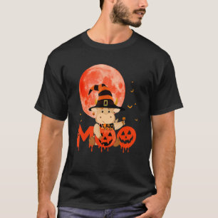 Moo Cow Witch Holding Candies On Scary Pumpkins M T-Shirt