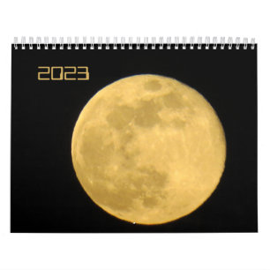 Moon photos in a variety of stages and colours calendar
