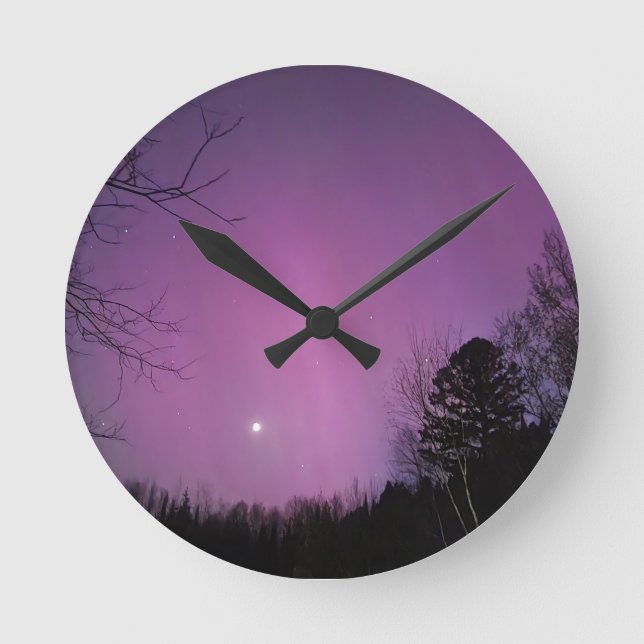 Moonlit aurora wall clock (Front)