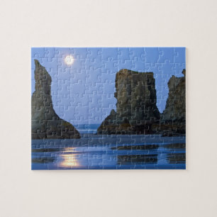 Moonset, Bandon Beach, Oregon. Jigsaw Puzzle