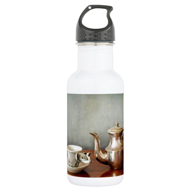 More coffee for your morning start up! 532 ml water bottle (Front)