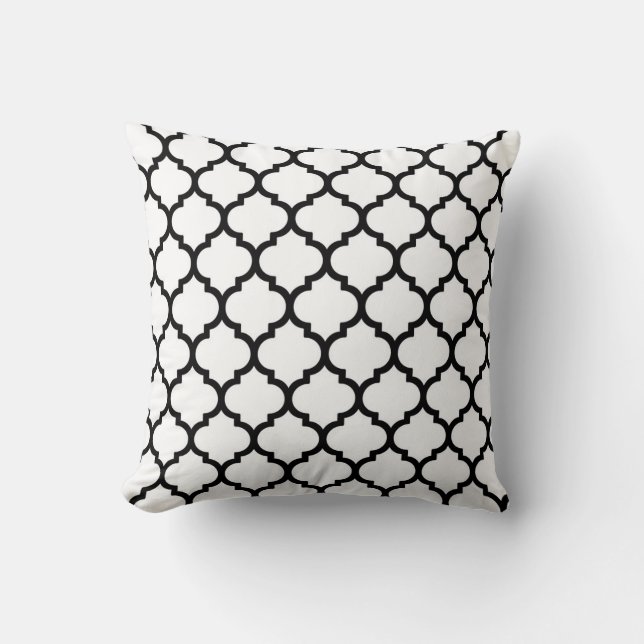 Moroccan quatrefoil pattern I Black and White Throw Pillow (Front)