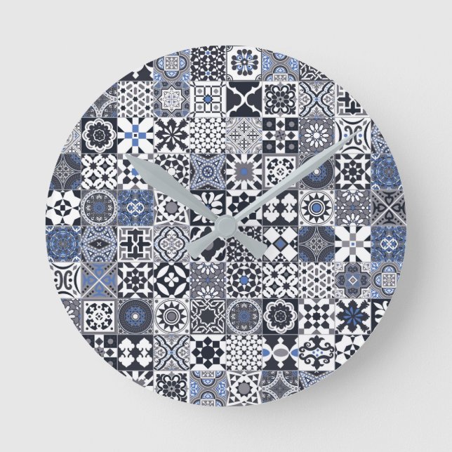Moroccan tile black,blue,grey round clock (Front)