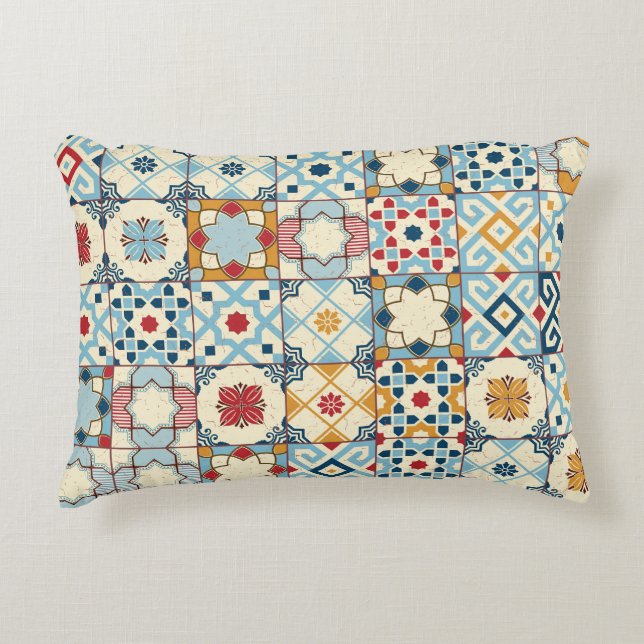 Moroccan tiles, colourful seamless pattern. accent pillow (Front)