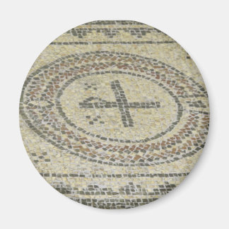 Mosaic floor magnet