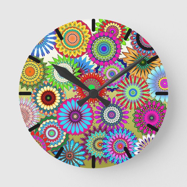 Mosaic Pinwheels Round Clock (Front)
