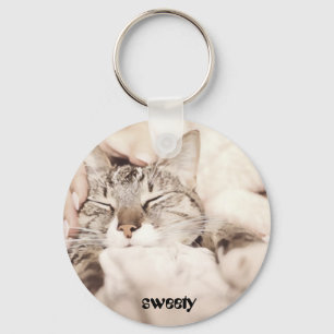 most adorable little cat keychain
