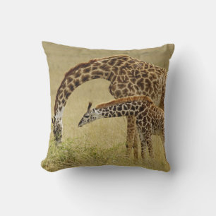 Mother and baby Masai Giraffe, Giraffa Throw Pillow