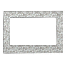 Mother of Pearl Style.