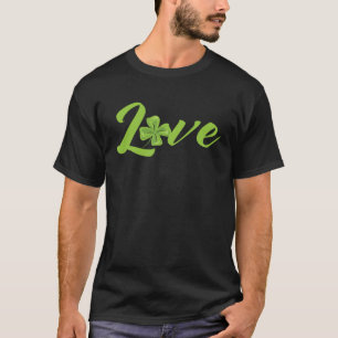 Mother`s St Patrick`s Day Irish Lucky C leaf Love T-Shirt