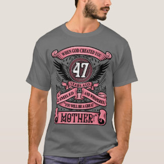 Mothers DayBirthday Gift 47 friends T-Shirt