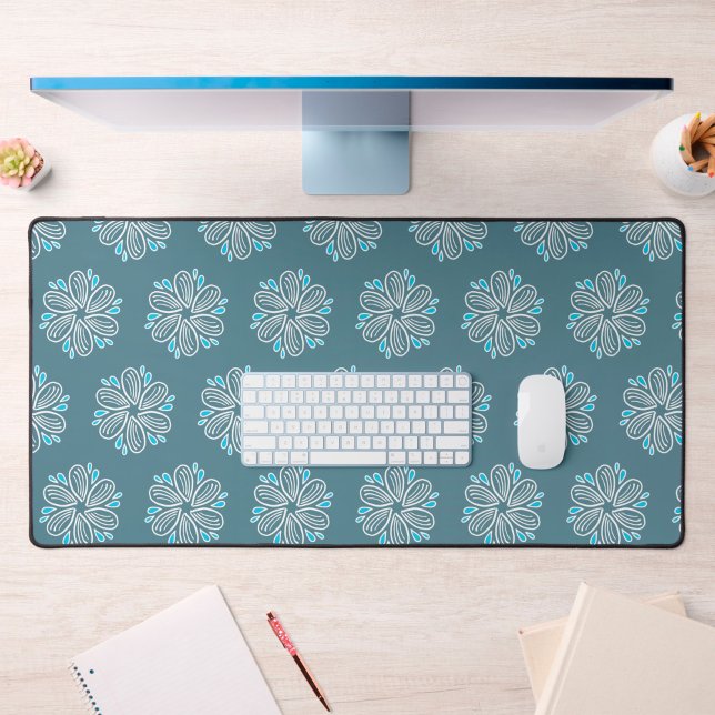 Motif à fleurs en bleu et blanc (flower pattern in blue desk mat)