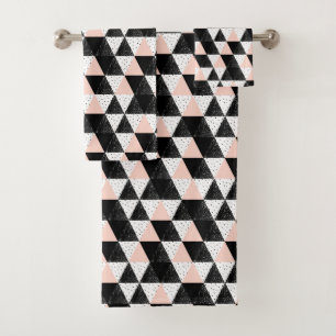 Motif géométrique de triangle tirée par la main