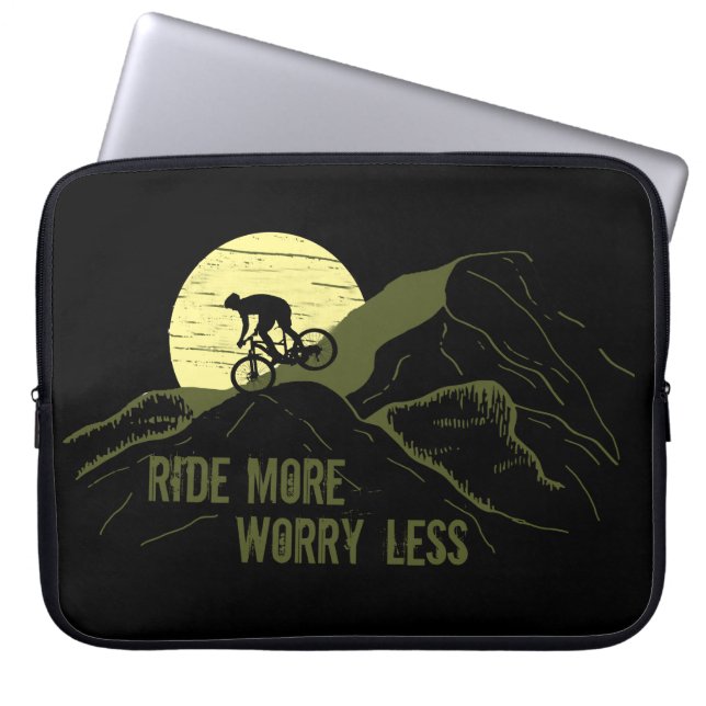 Motivational cycling quotes laptop sleeve (Front)