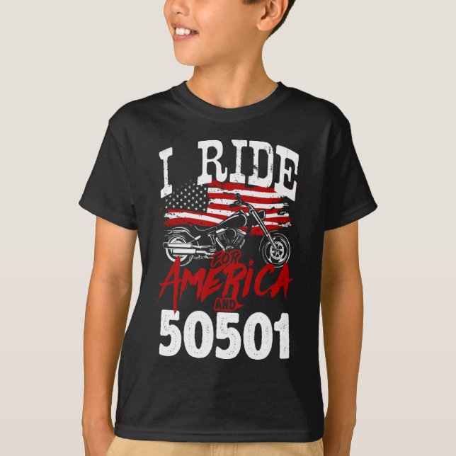 Motorcycle Biker Anti Trump 50501 Pro-democracy Re T-Shirt (Front)