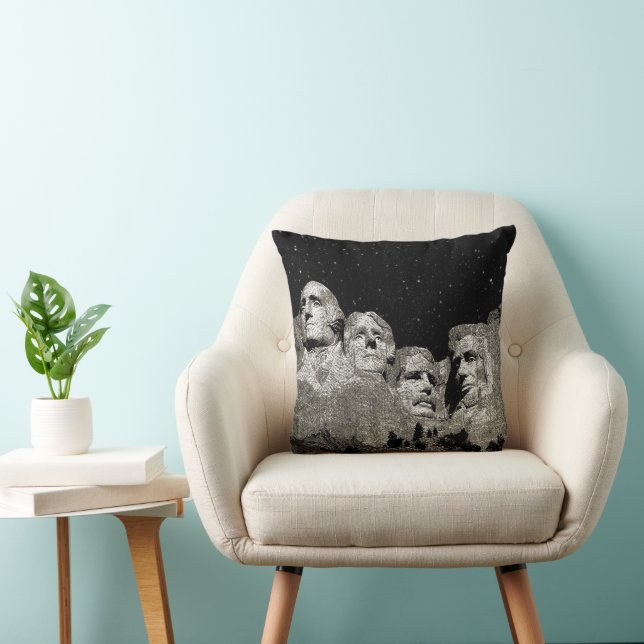 Mount Rushmore American Presidents,   Throw Pillow (Chair)