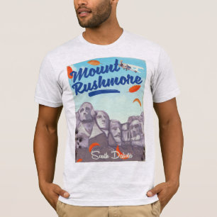 Mount Rushmore Vintage Style travel poster. T-Shirt